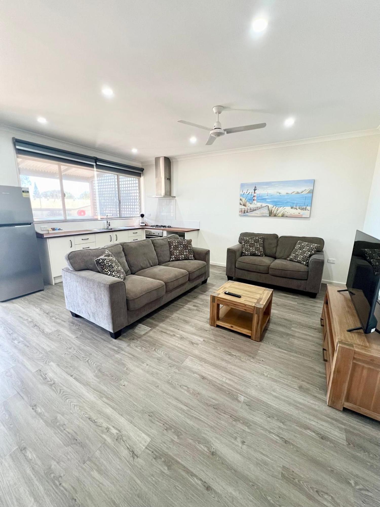 Sunset Beach Holiday Park Geraldton Esterno foto