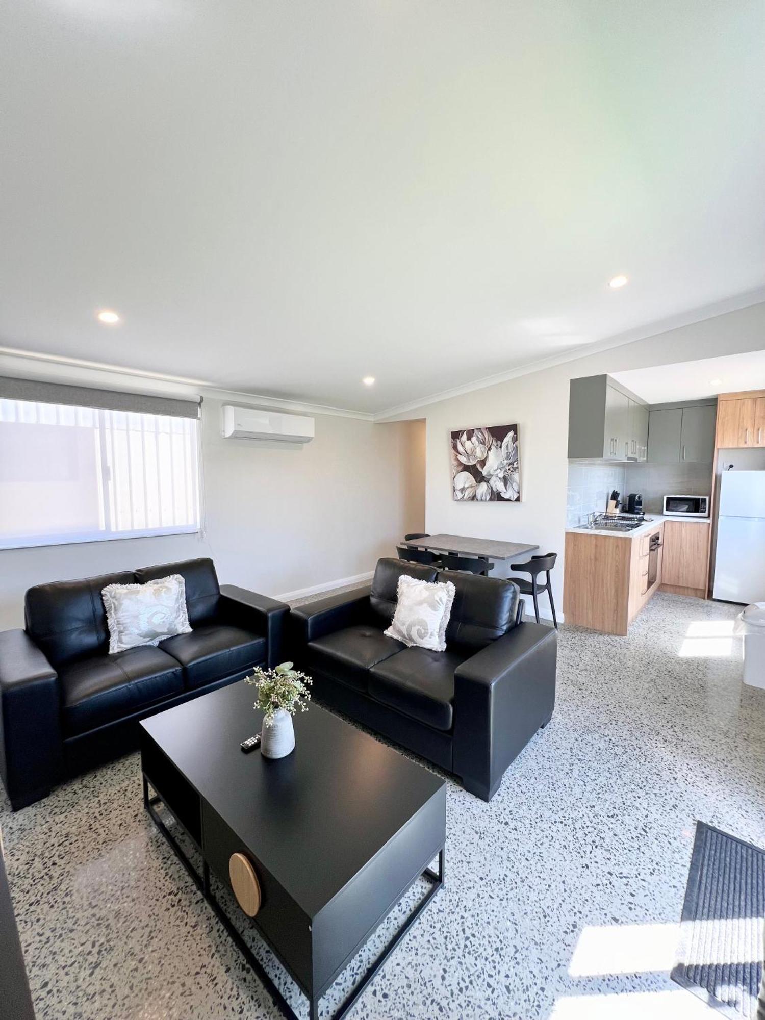 Sunset Beach Holiday Park Geraldton Esterno foto
