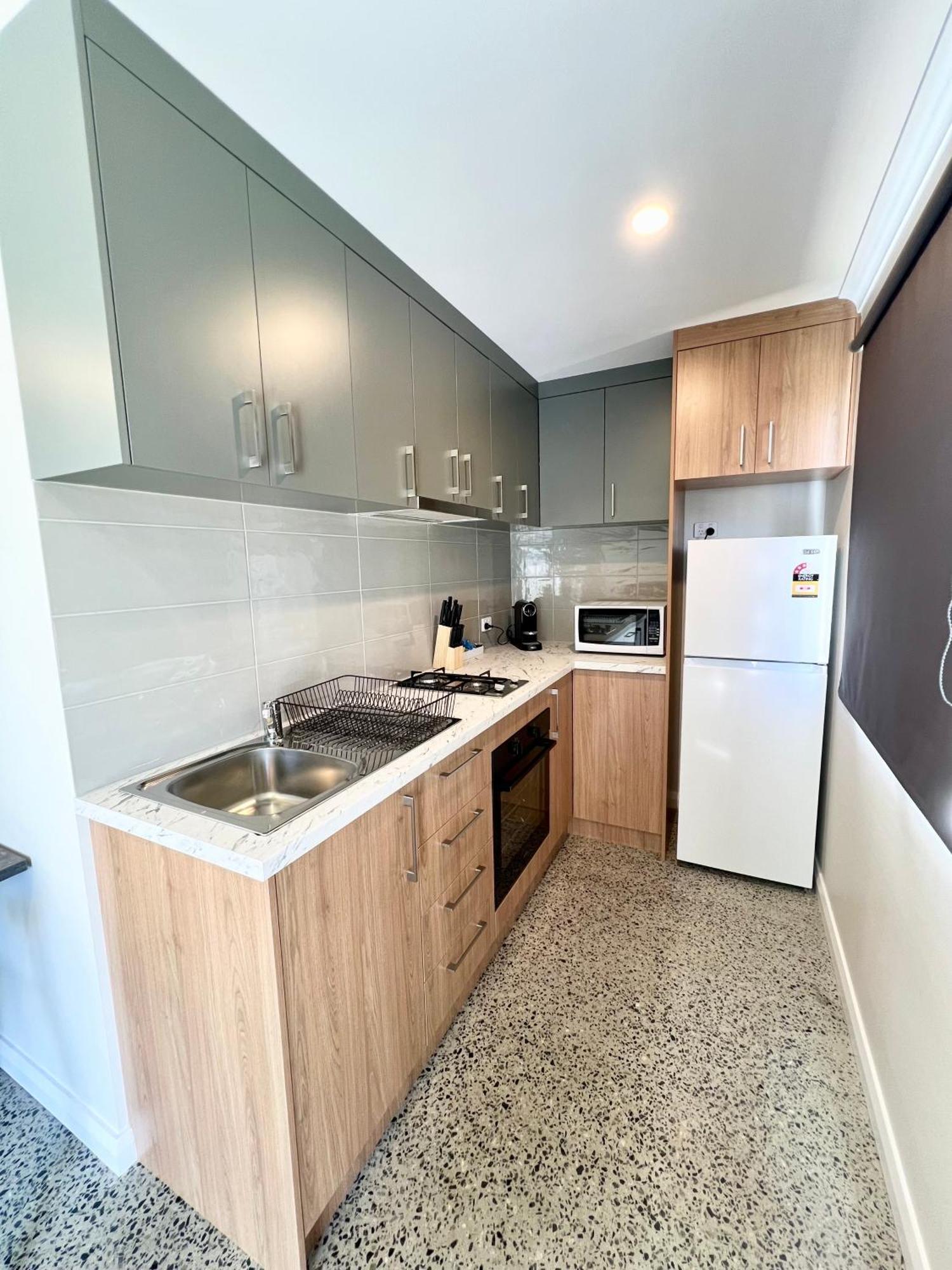 Sunset Beach Holiday Park Geraldton Esterno foto