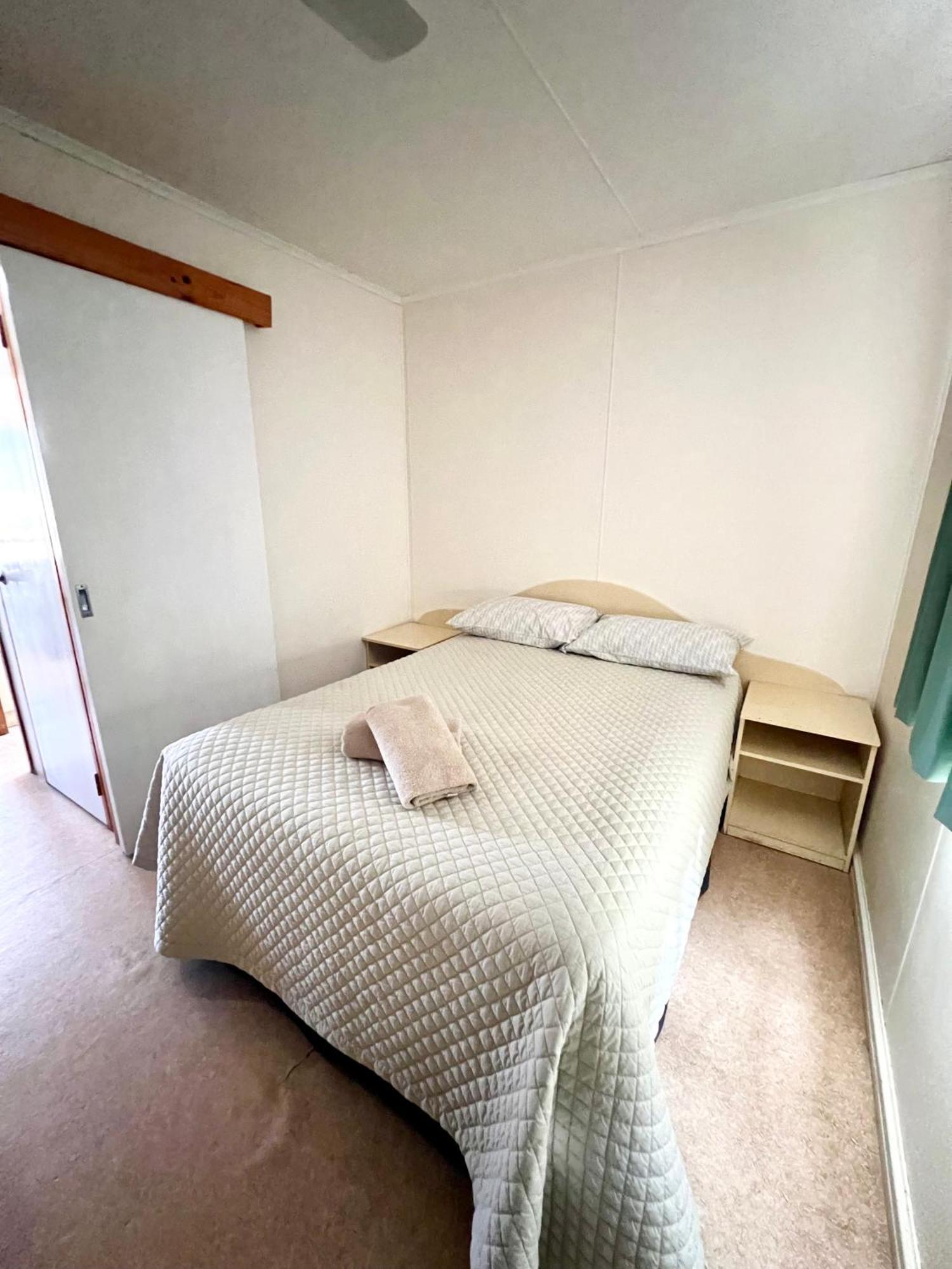 Sunset Beach Holiday Park Geraldton Esterno foto
