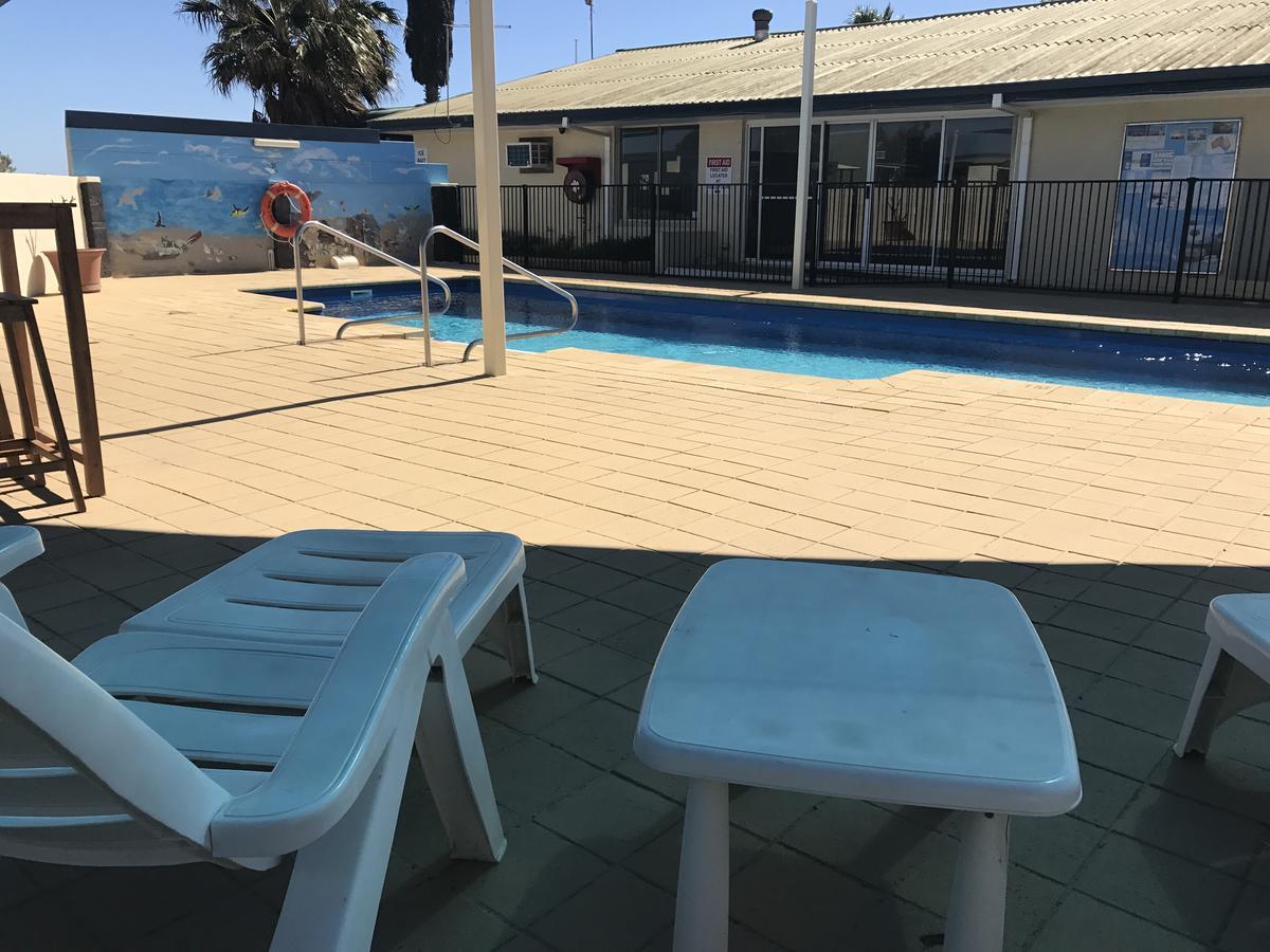 Sunset Beach Holiday Park Geraldton Esterno foto