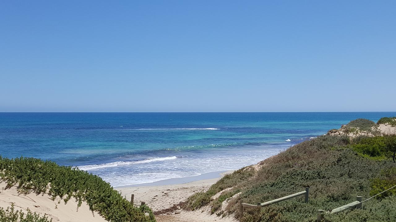 Sunset Beach Holiday Park Geraldton Esterno foto